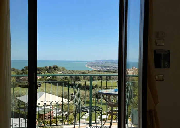 Le Cave Hotell Sirolo