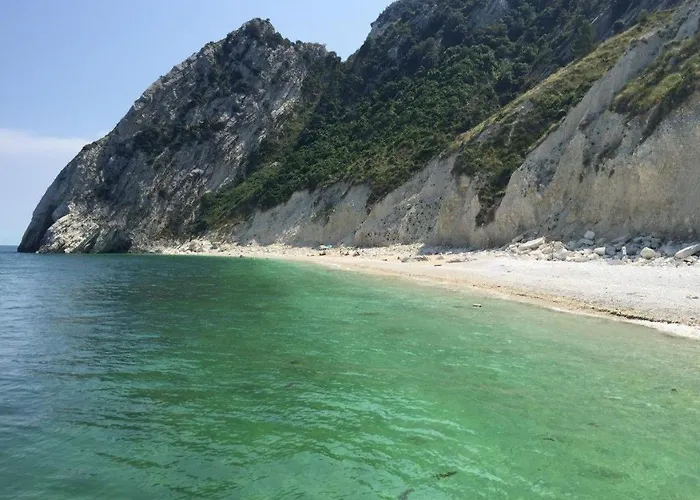 Le Cave 3*