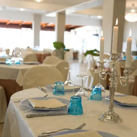 Le Cave Hotel Sirolo