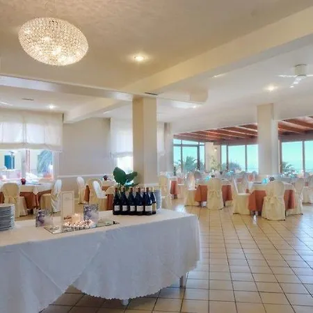 Le Cave Hotel