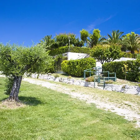 Le Cave Hotel 3*