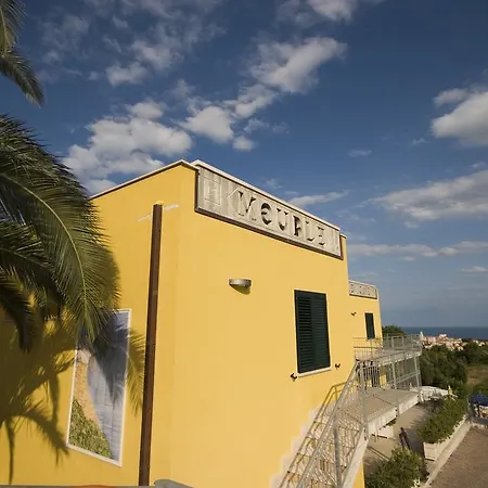 Le Cave Hotel Sirolo